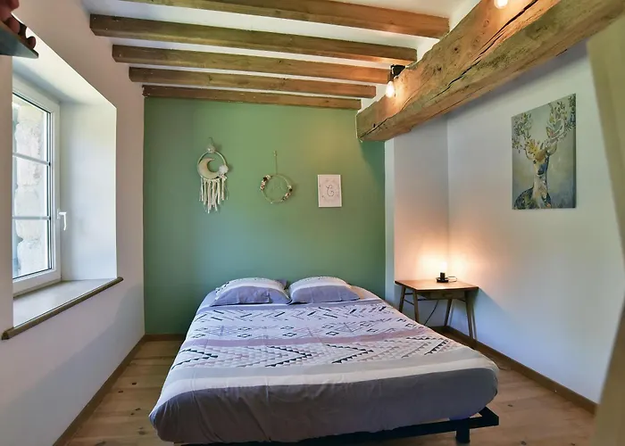 - Avec Grand Jardin Holiday home *